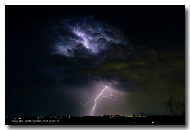 IMG 0053 a 600DSs Lightning Thunderhead Storm Cell Photography Image